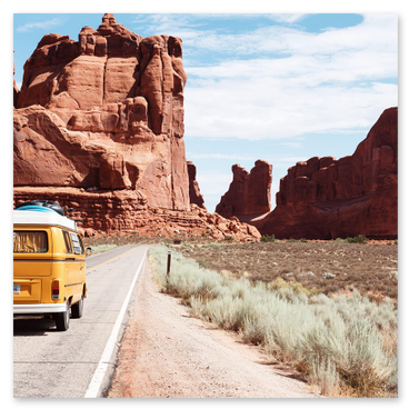 Interni lounge con sedili in pelle